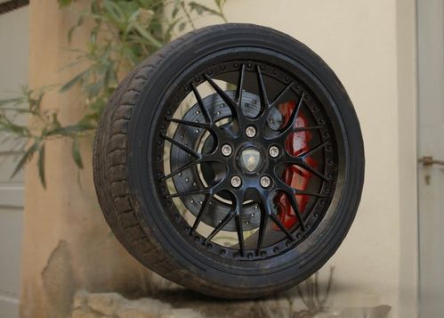代工與自主 國內(nèi)車廠輪胎產(chǎn)業(yè)的困境與出路